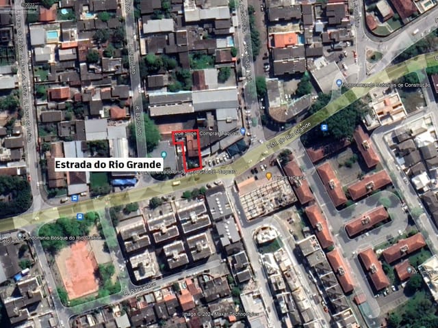 Terreno com 450m², para alugar, no bairro Taquara em Rio de Janeiro