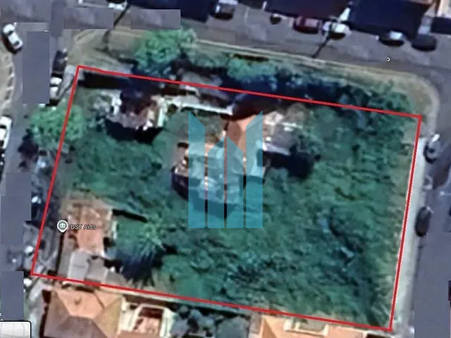 Terreno com 1500m², à venda, no bairro Centro em Poços de Caldas