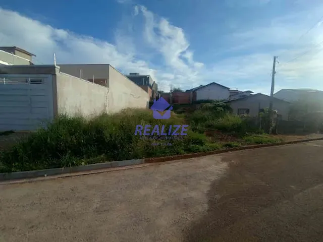 Terreno com 260m², à venda, no bairro Jardim Ypê em Botucatu