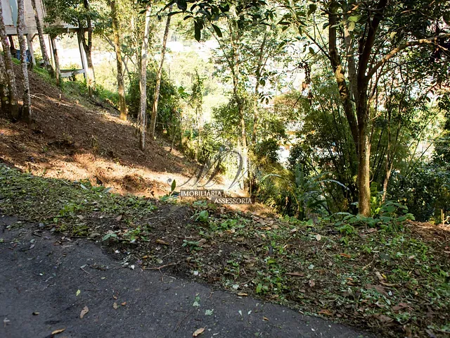 Terreno com 259m², à venda, no bairro Morro da Cruz em Angra dos Reis