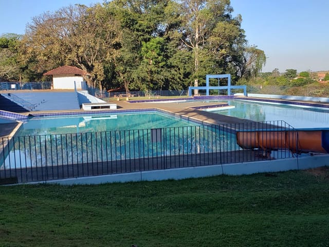 Foto do Chácara - OPORTUNIDADE: Terreno à venda, com estrutura de Clube montada em área urbana, Londrina, PR | NANDES CORREIA NEGÓCIOS IMOBILIÁRIOS