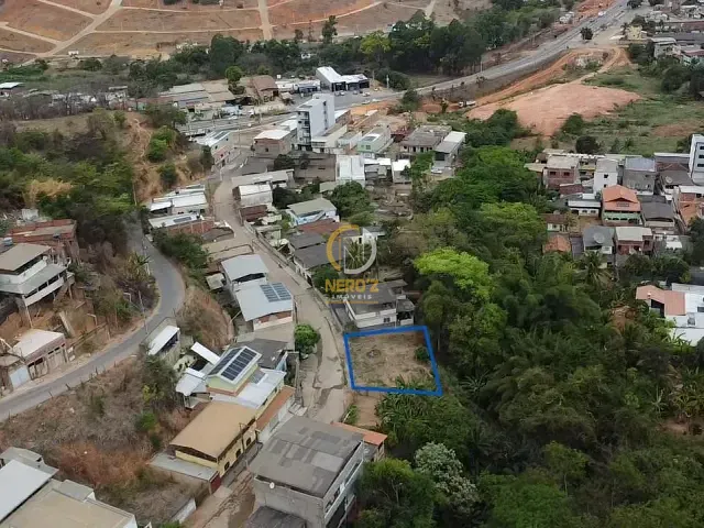 Terreno com 856m², à venda, no bairro Bairro Aquino em Dom Cavati