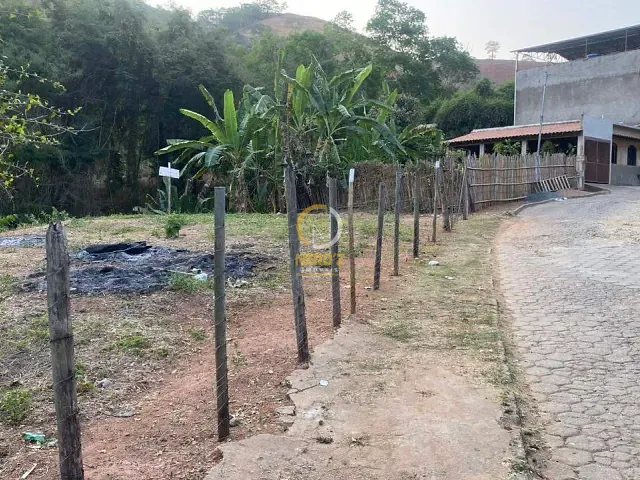 Terreno com 856m², à venda, no bairro Bairro Aquino em Dom Cavati