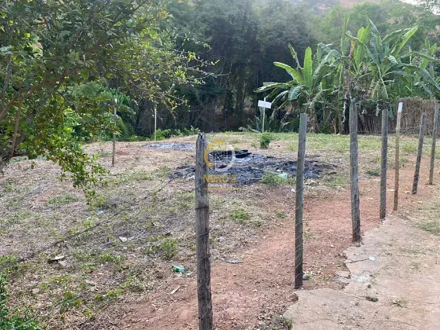 Terreno com 856m², à venda, no bairro Bairro Aquino em Dom Cavati
