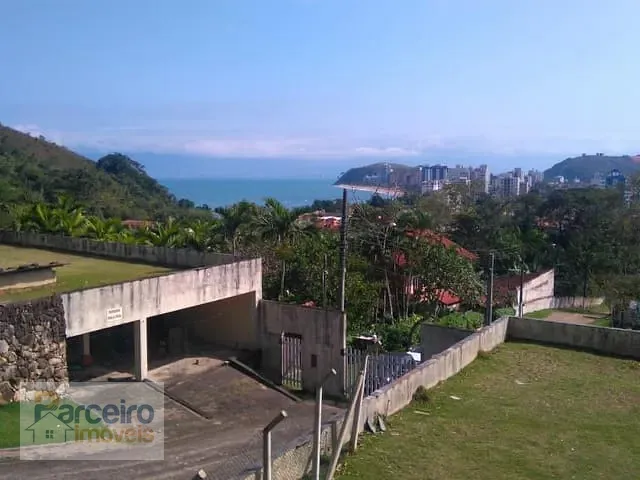 Terreno com 630m², à venda, no bairro Martim de Sá em Caraguatatuba