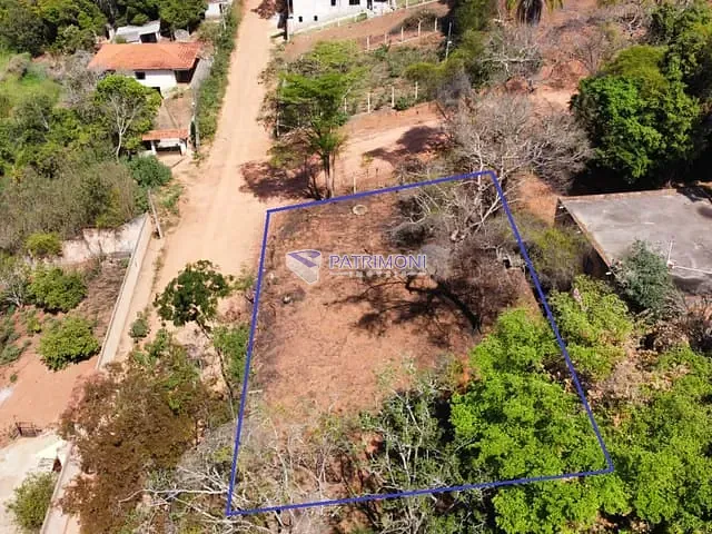 Terreno com 720m², à venda, no bairro Vila Maria Regina em Juatuba