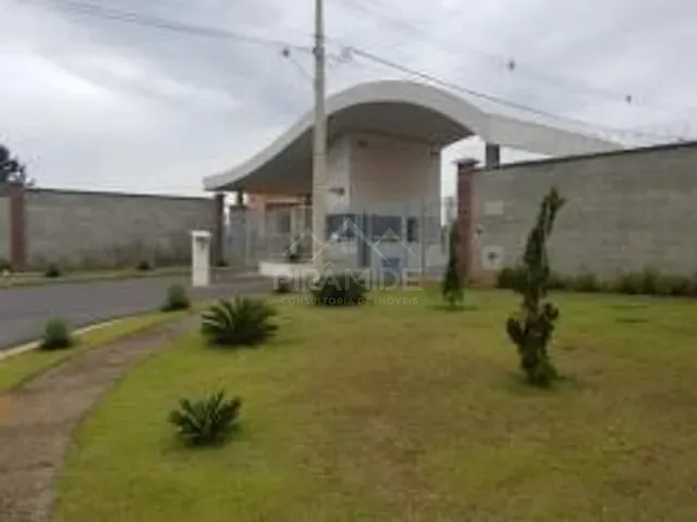 Terreno com 450m², à venda, no bairro Centreville em Poços de Caldas
