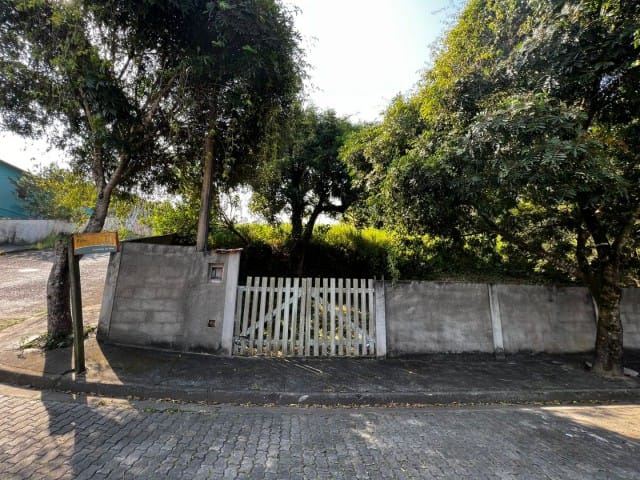 Terreno à venda, no bairro Cantinho do Mar em Rio das Ostras