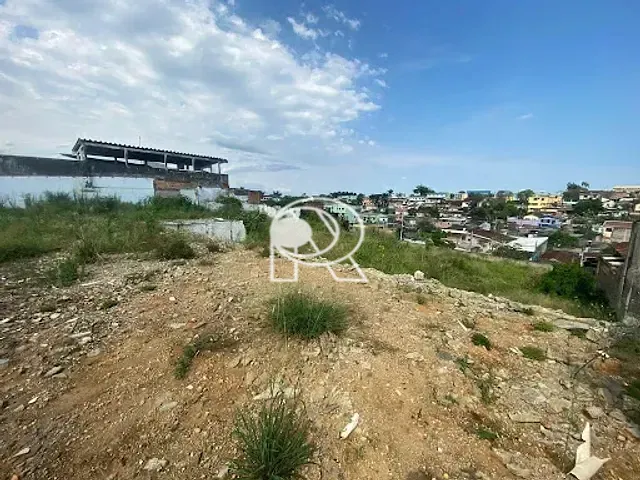 Terreno à venda, no bairro Centro em Registro