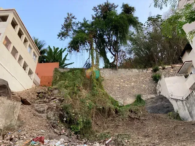 Terreno com 427m², à venda, no bairro Santa Teresa em Rio de Janeiro