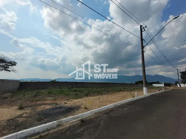 Terreno com 300m², à venda, no bairro Clube Campestre em Andradas