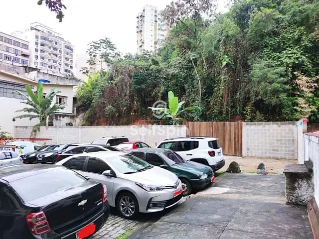 Terreno com 645m², para alugar, no bairro Fátima em Niterói