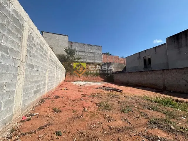 Terreno com 300m², à venda, no bairro Residencial Centro da Serra em Serra