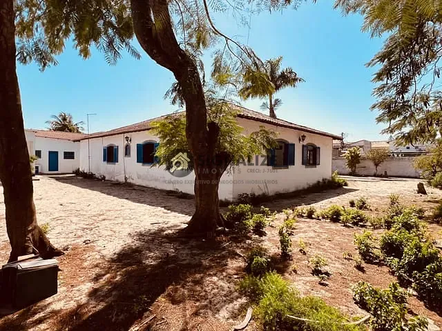 Terreno com 360m², à venda ou para alugar, no bairro Palmeiras em Cabo Frio