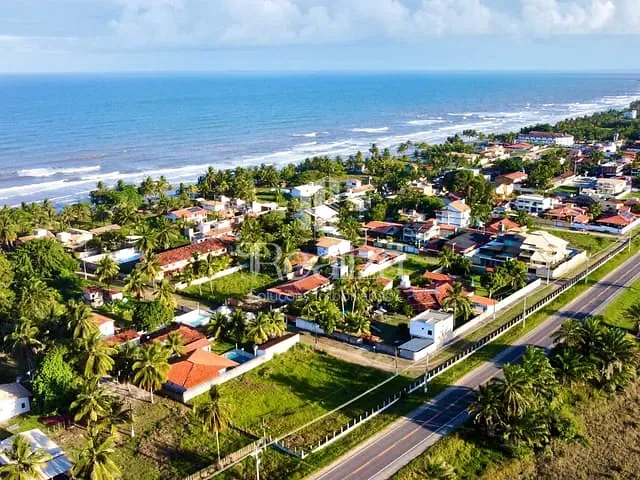 Terreno com 800m², à venda, no bairro Olivença em Ilhéus