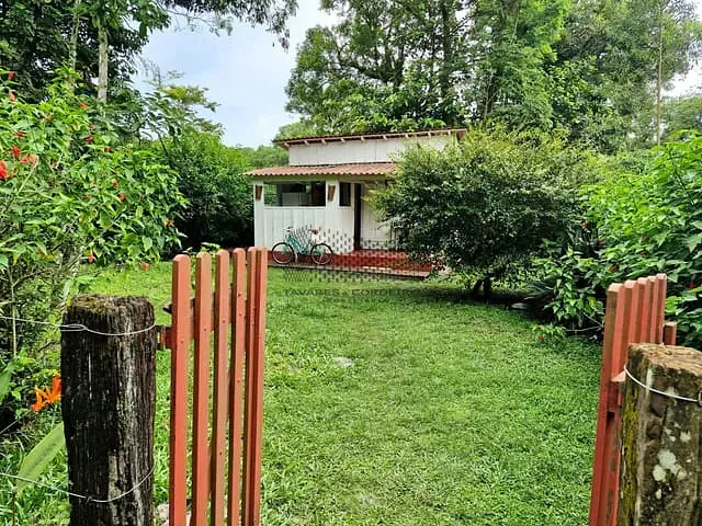 Terreno com 350m², à venda, no bairro Ilha do Mel em Paranaguá