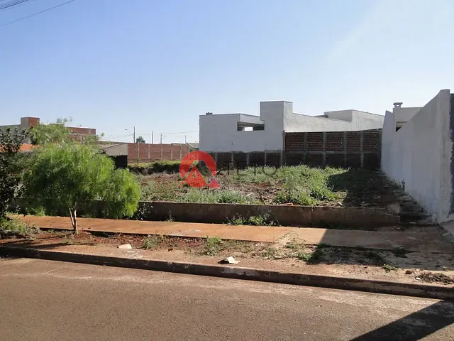 Terreno para alugar, no bairro JD. PAULISTA 4 em Maringá