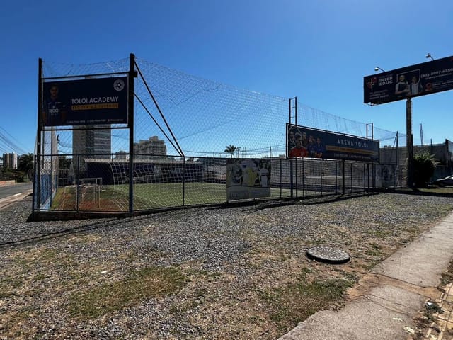 Terreno com 2618m², à venda, no bairro Vila Rosa em Goiânia