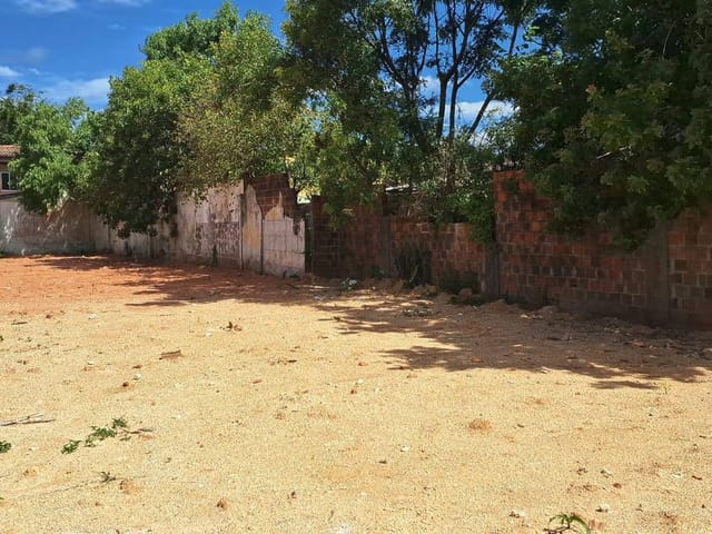 Terreno com 400m², à venda, no bairro Areal em Pelotas