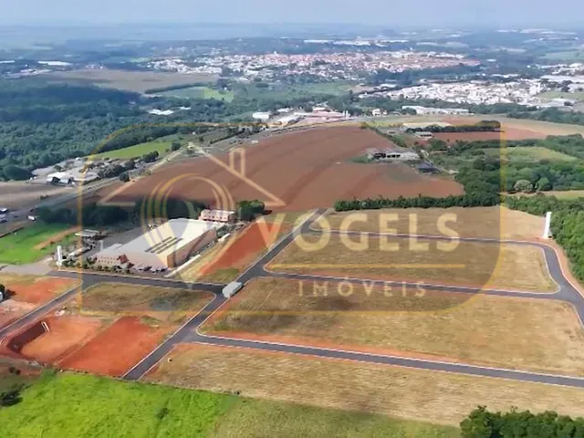 Terreno com 825m², à venda, no bairro Borda da Mata em Holambra