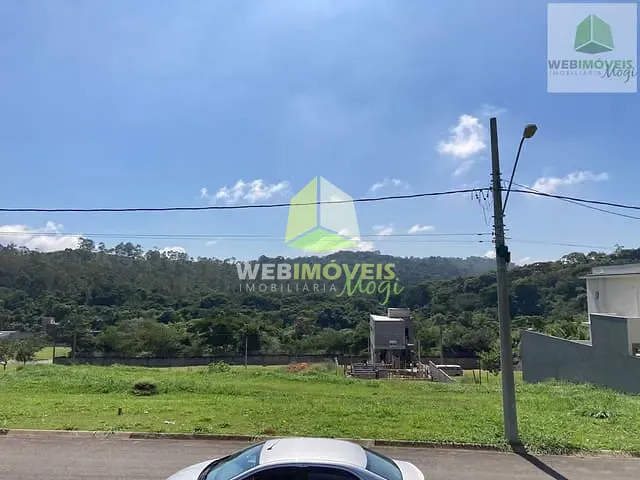 Terreno com 342m², à venda, no bairro Sabaúna em Mogi das Cruzes