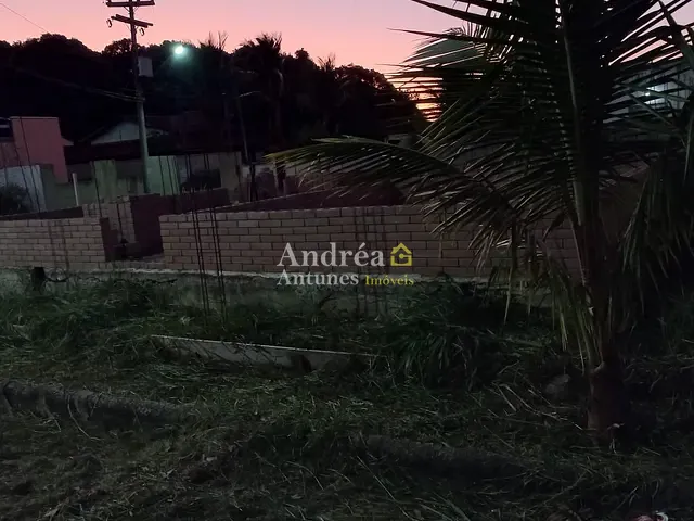 Terreno com 180m², à venda, no bairro Jardim Esperança em Cabo Frio