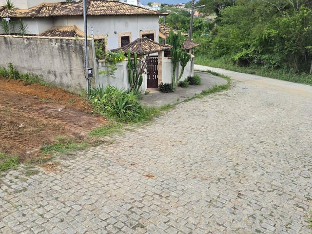 Terreno com 372m², à venda, no bairro Serramar em Rio das Ostras