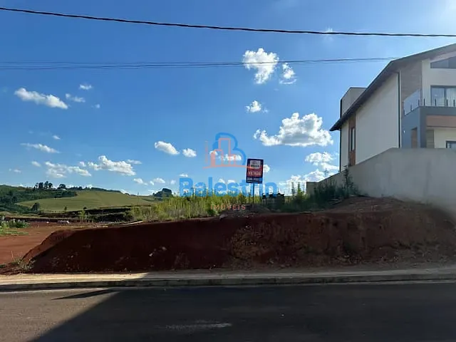 Terreno com 493m², à venda, no bairro Jardim das Hortências em Fraiburgo