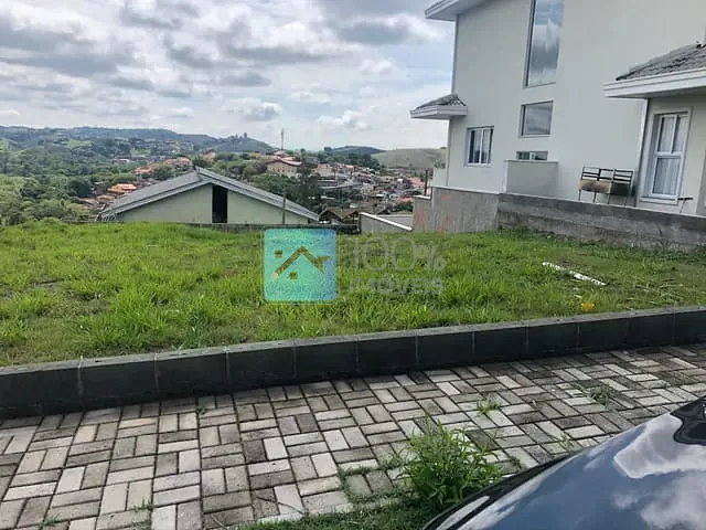 Terreno à venda, no bairro Jardim Bela Vista em São José dos Campos