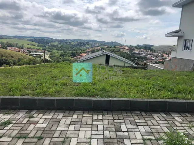 Terreno à venda, no bairro Jardim Bela Vista em São José dos Campos