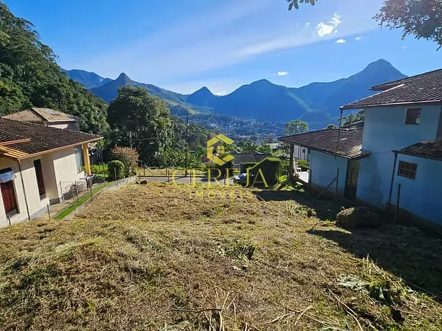 Terreno com 384m², à venda, no bairro Cônego em Nova Friburgo