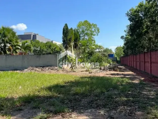 Terreno com 617m², à venda, no bairro Interlagos em Vila Velha