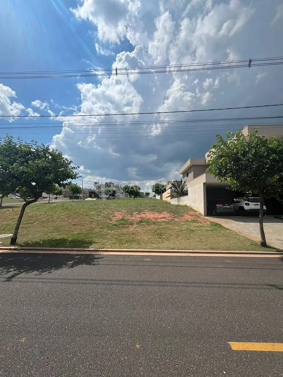 Terreno, 301 m² - Foto 1
