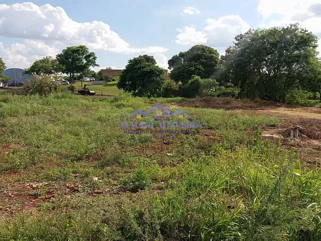 Terreno com 203m², à venda, no bairro JARDIM SANTO ANTONIO em Cambará