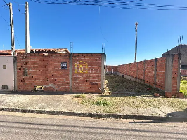 Terreno com 250m², à venda, no bairro Residencial Santa Clara em Porto Feliz