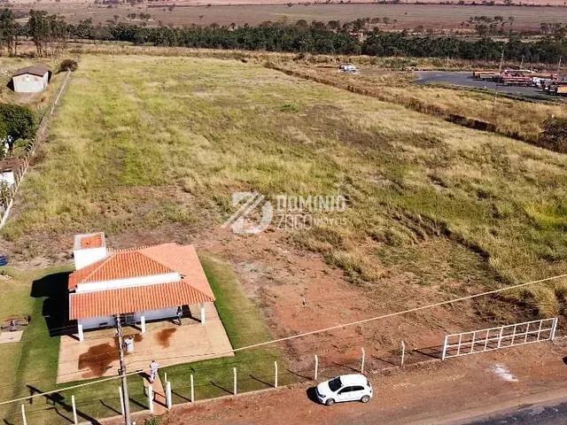 Terreno com 33000m², à venda ou para alugar, no bairro Distrito Industrial III em Uberaba