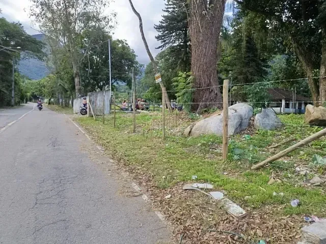 Terreno com 416m², à venda, no bairro Limoeiro em Guapimirim