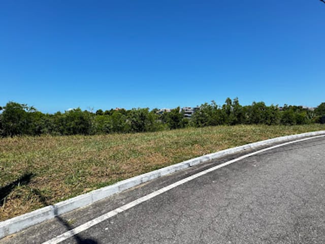 Terreno com 668m², à venda, no bairro Manguinhos em Serra