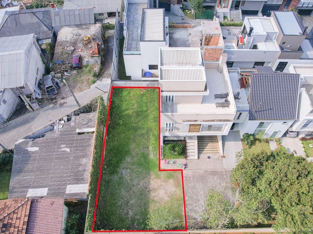 Terreno com 299m², à venda, no bairro Campo Comprido em Curitiba