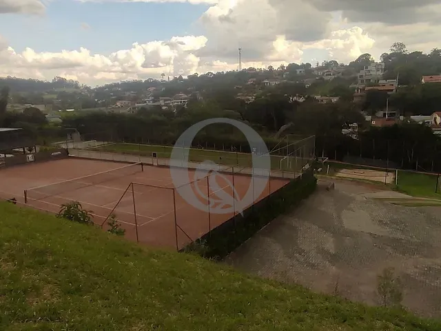 Terreno com 658m², à venda, no bairro Jardim Shangri-Lá em Atibaia