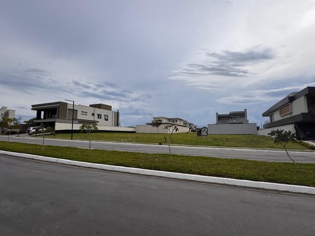 Terreno com 600m², à venda, no bairro Urbanova VII em São José dos Campos