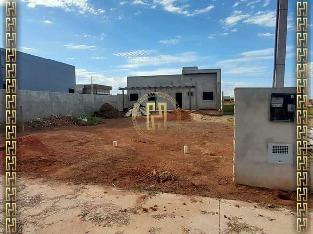 Terreno com 318m², à venda, no bairro Montserrat em Nova Mutum