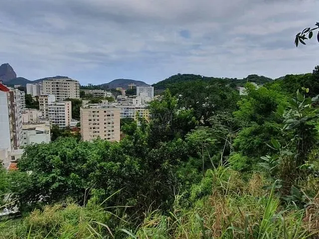 Terreno com 8000m², à venda, no bairro Laranjeiras em Rio de Janeiro