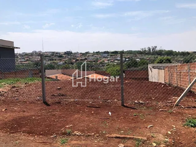 Terreno com 250m², à venda, no bairro Colinas em Londrina