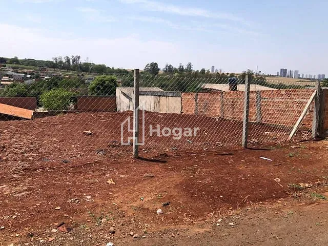 Terreno com 250m², à venda, no bairro Colinas em Londrina