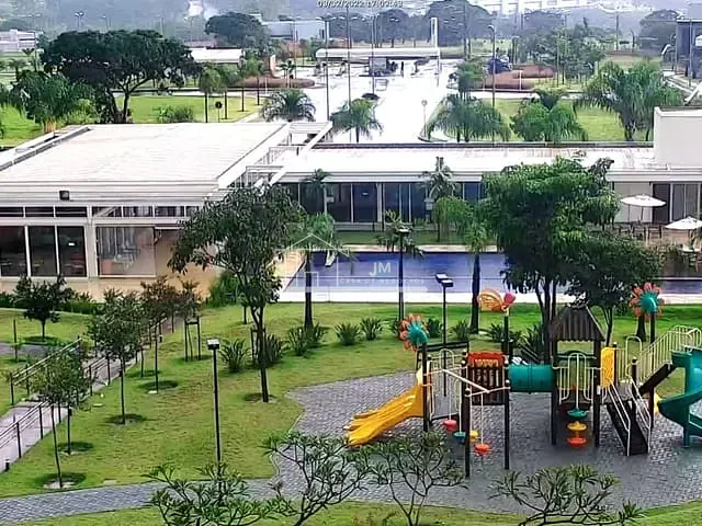 Terreno com 555m², à venda, no bairro Granja Marileusa em Uberlândia