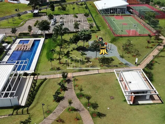 Terreno com 555m², à venda, no bairro Granja Marileusa em Uberlândia