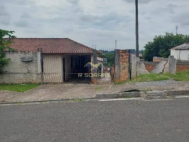 Casa com 390m² 2 quartos e 1 banheiro, à venda, no bairro Costeira em Araucária