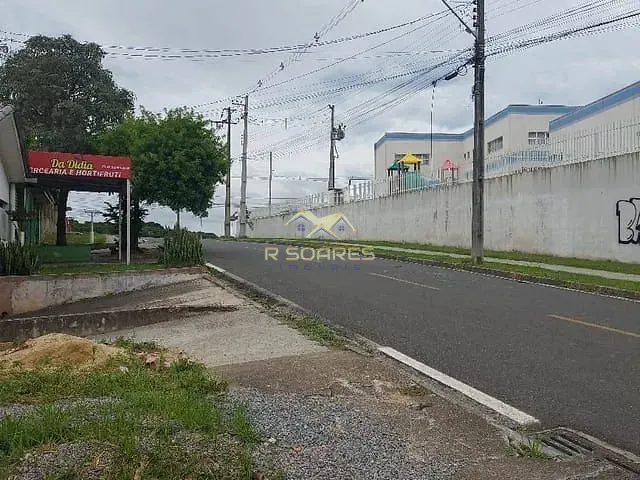 Casa com 390m² 2 quartos e 1 banheiro, à venda, no bairro Costeira em Araucária