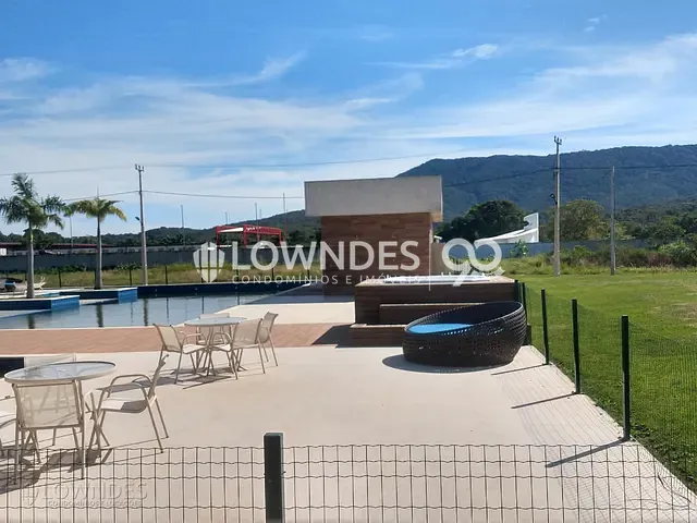 Terreno com 450m², à venda, no bairro Jardim Arco Íris em São Pedro Da Aldeia